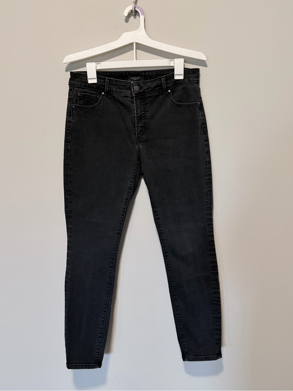 Ann Taylor Black Skinny High-Rise Jeans Curvy Fit